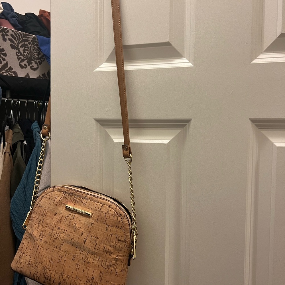 Steve Madden Elegant Tan Crossbody Bag